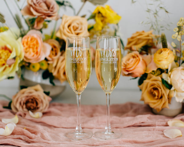 Custom Wedding Champagne Glass Set – Linked Hearts – Acid Ink Designs